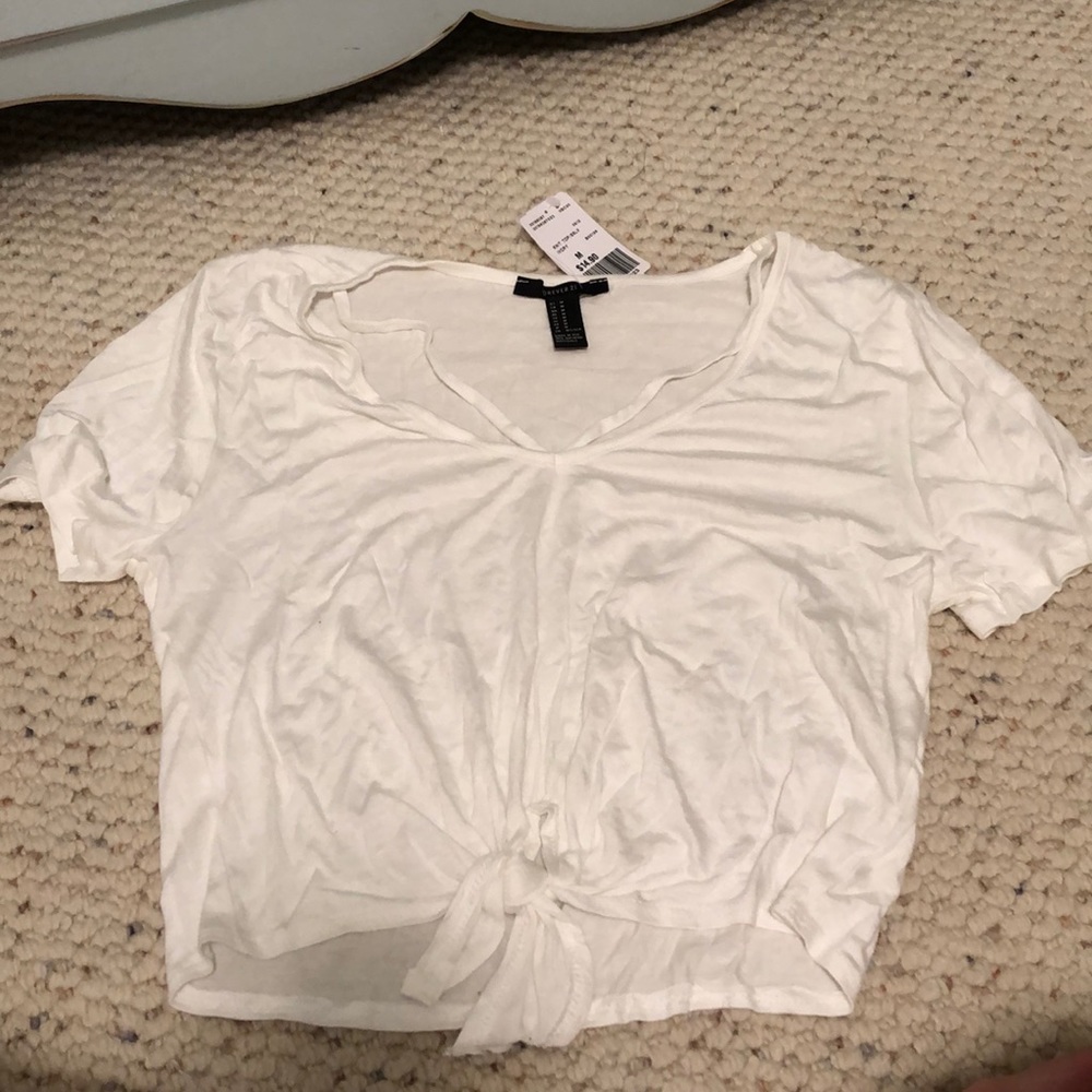 Forever 21 T-shirt never worn